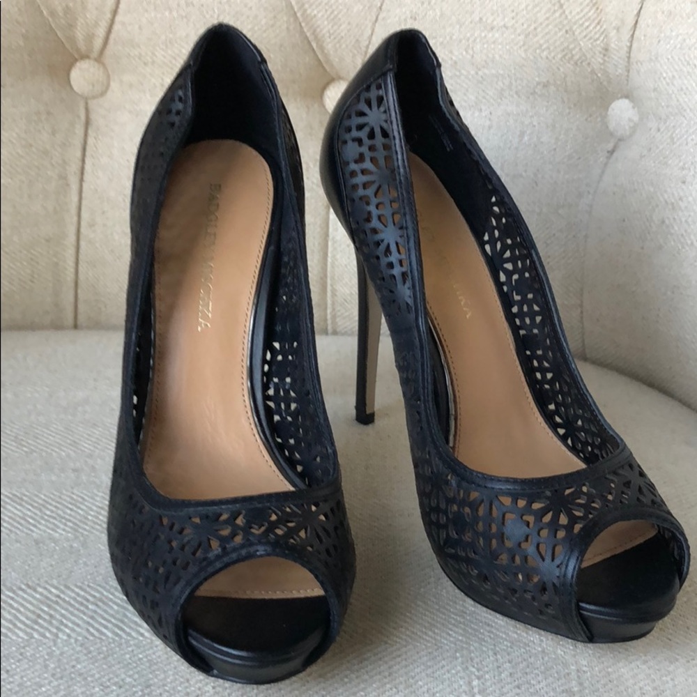 Badgley Mischka black leather high heel